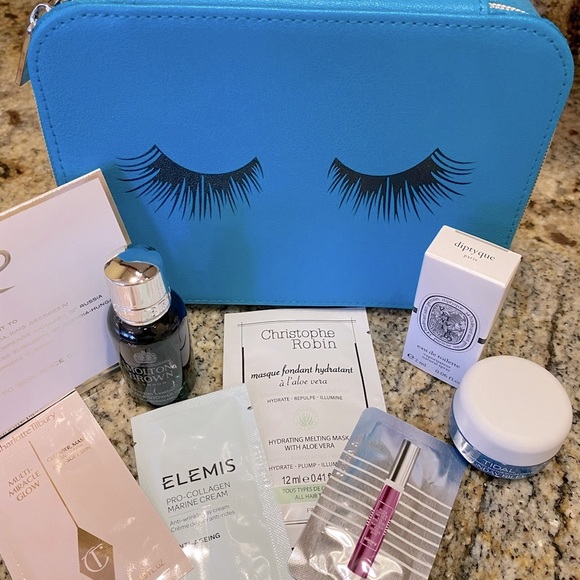 Neiman Marcus Beauty Box - Picture 1 of 3